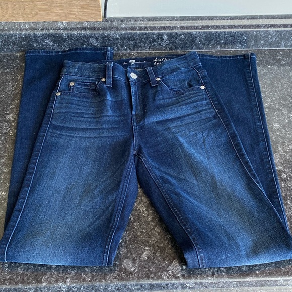 7 For All Mankind Karah Bootcut Short Inseam Jeans - Picture 2 of 12